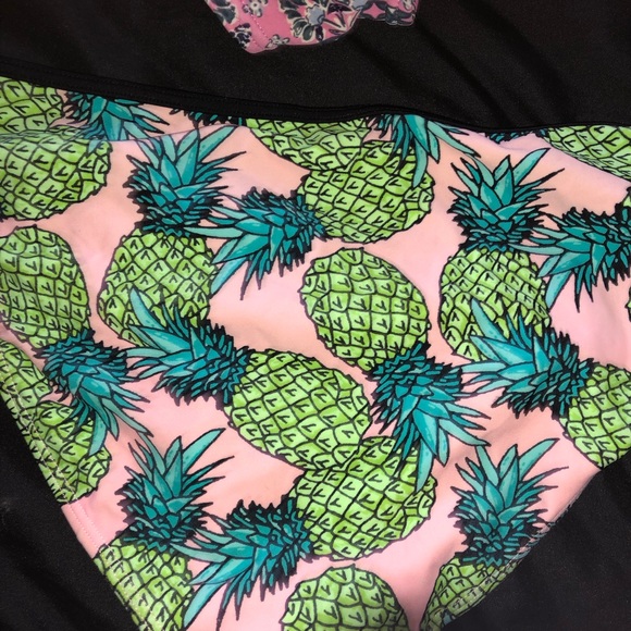 Printed Bikini Bottoms from Target READ DESCRIPTION - Picture 2 of 5